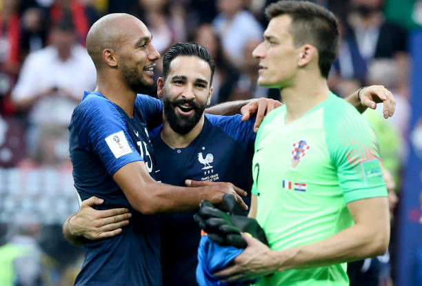 他不仅在进 他不仅在进