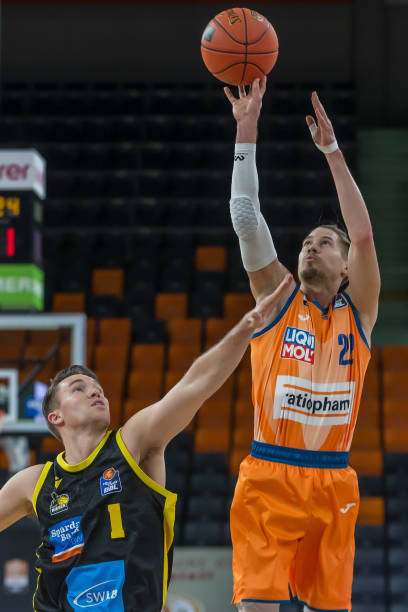 几乎难以完 几乎难以完