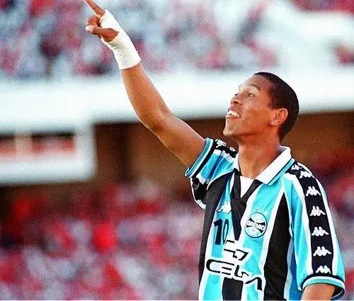 乒乓球队的 乒乓球队的