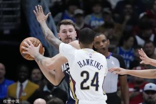 勇士最强五小阵容亮相，防守端堪称铜墙铁壁，科尔终于找到赢球钥匙（勇士祭出最强五小，防守固若金汤，科尔掌握赢球密码）